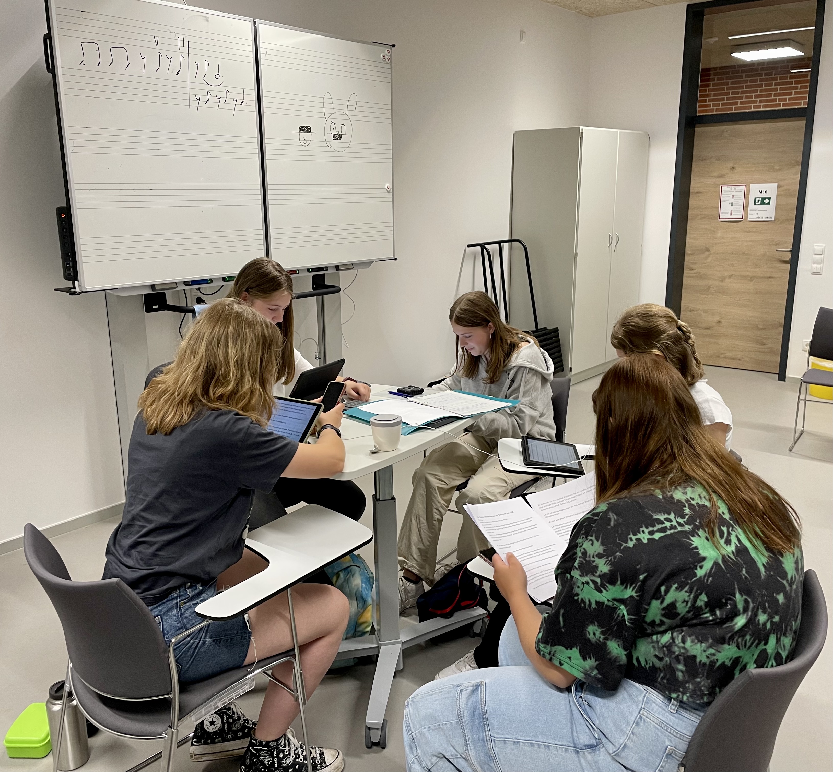 6449AB91 3A61 4E35 80C9 A58E5564B70F